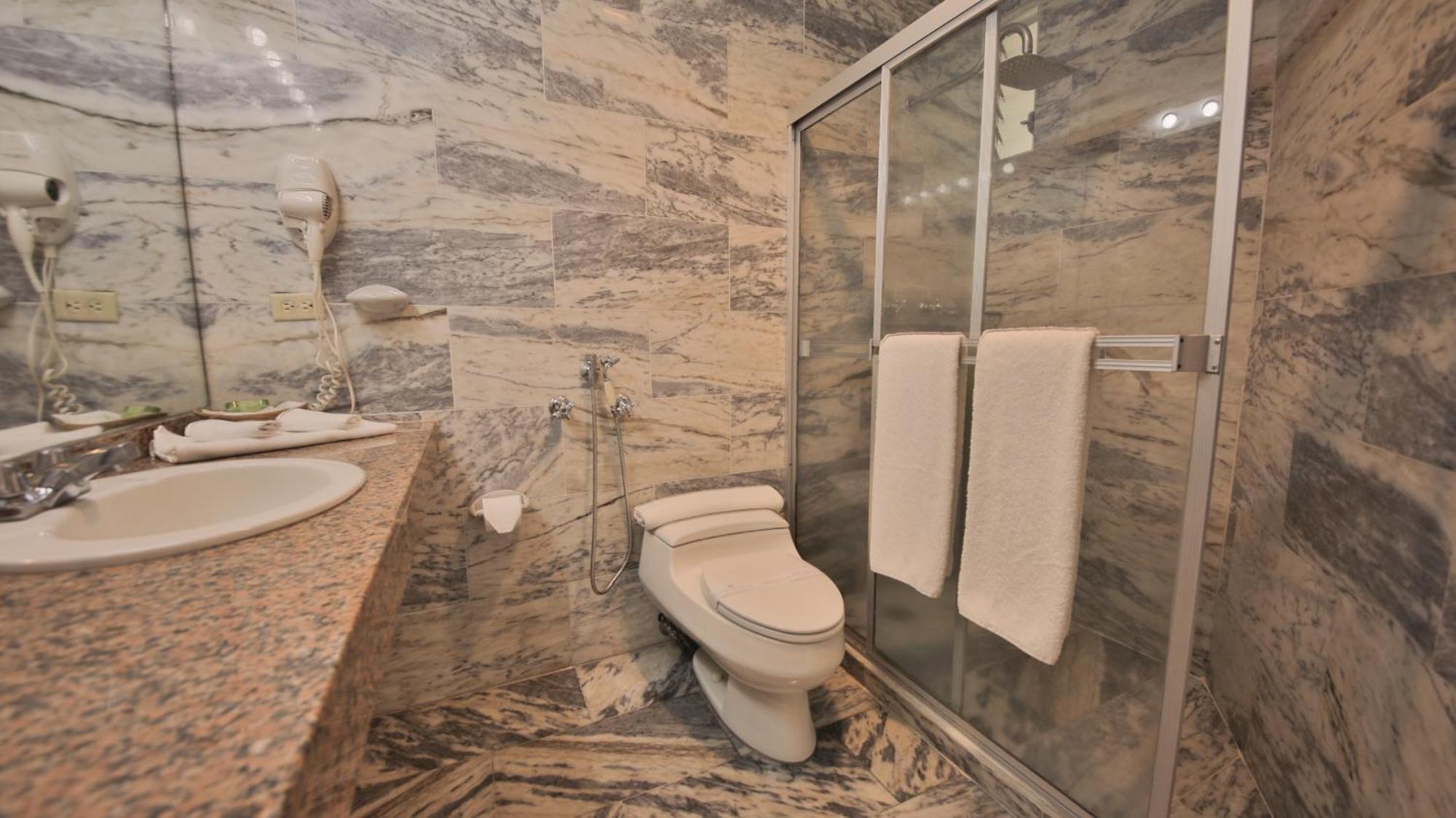פנמה סיטי Torres De Alba Hotel & Suites מראה חיצוני תמונה