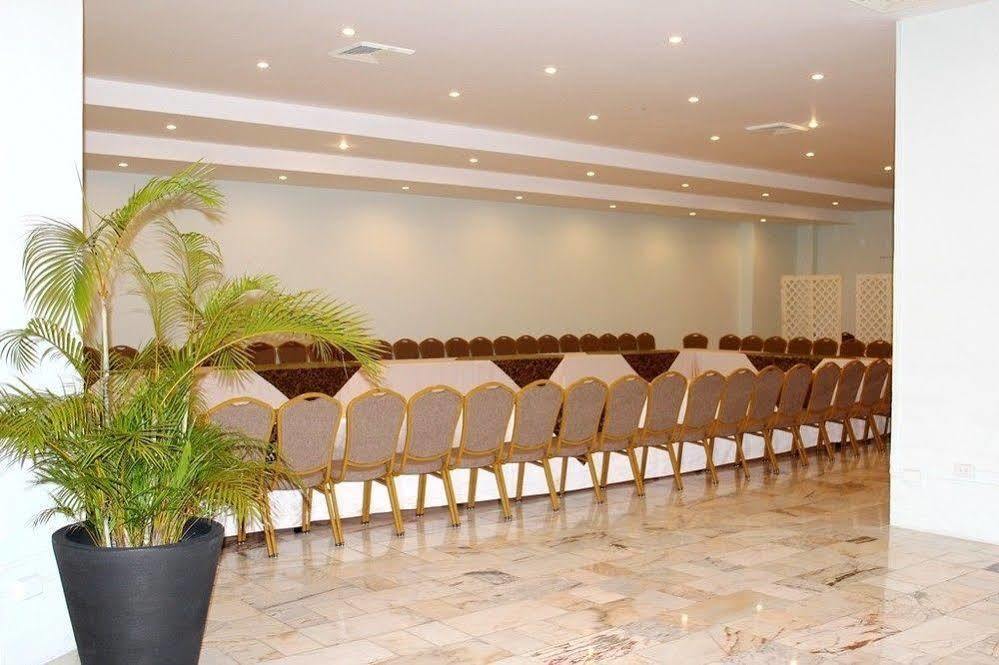 פנמה סיטי Torres De Alba Hotel & Suites מראה חיצוני תמונה